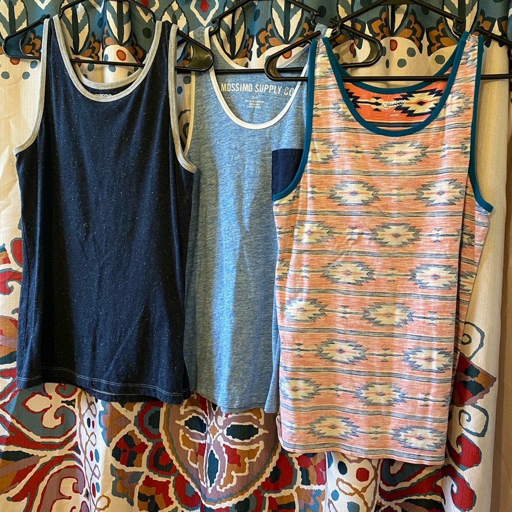 🚫SOLD🚫Men’s Tank Top Bundle